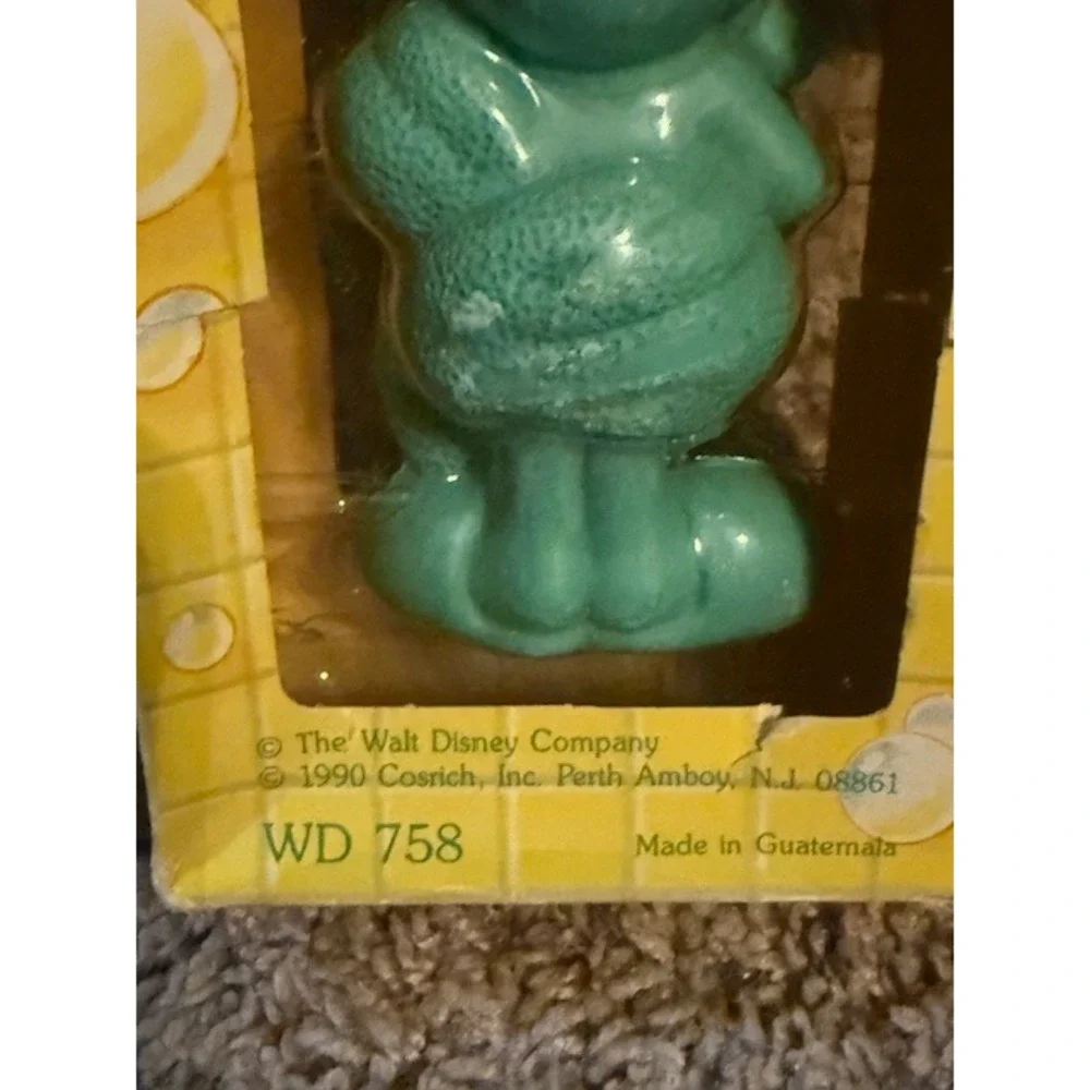 Vintage Mickey Mouse Bath Soap 3.4‎ oz. 1990s Disney Collectible New in Box